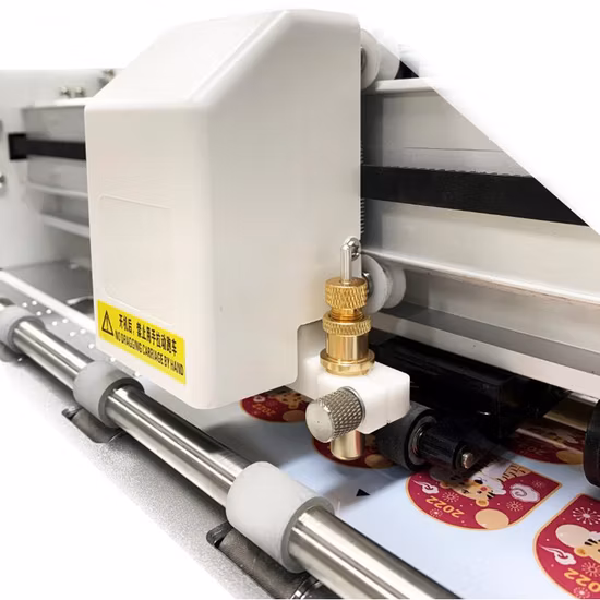 Cortador de etiquetas de hojas adhesivas Máquina troqueladora digital A3 Cortador de contorno de alimentación automática